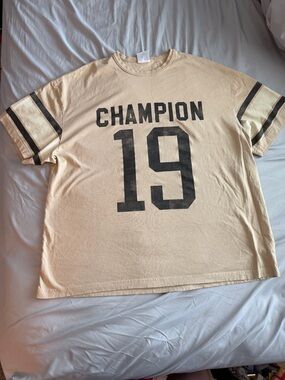 Champion Cream Short-Sleeve Tee with Black '19' Graphic